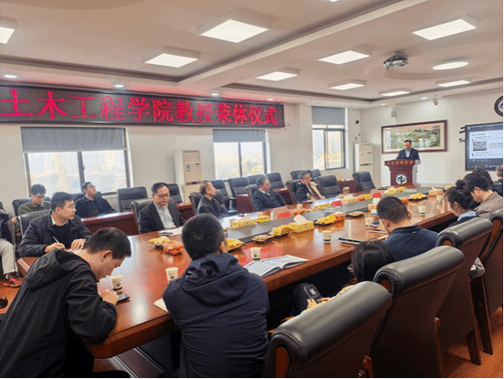 薪火相传，荣光致远--yl9193永利YL集团举行2025年退休教师荣休仪式